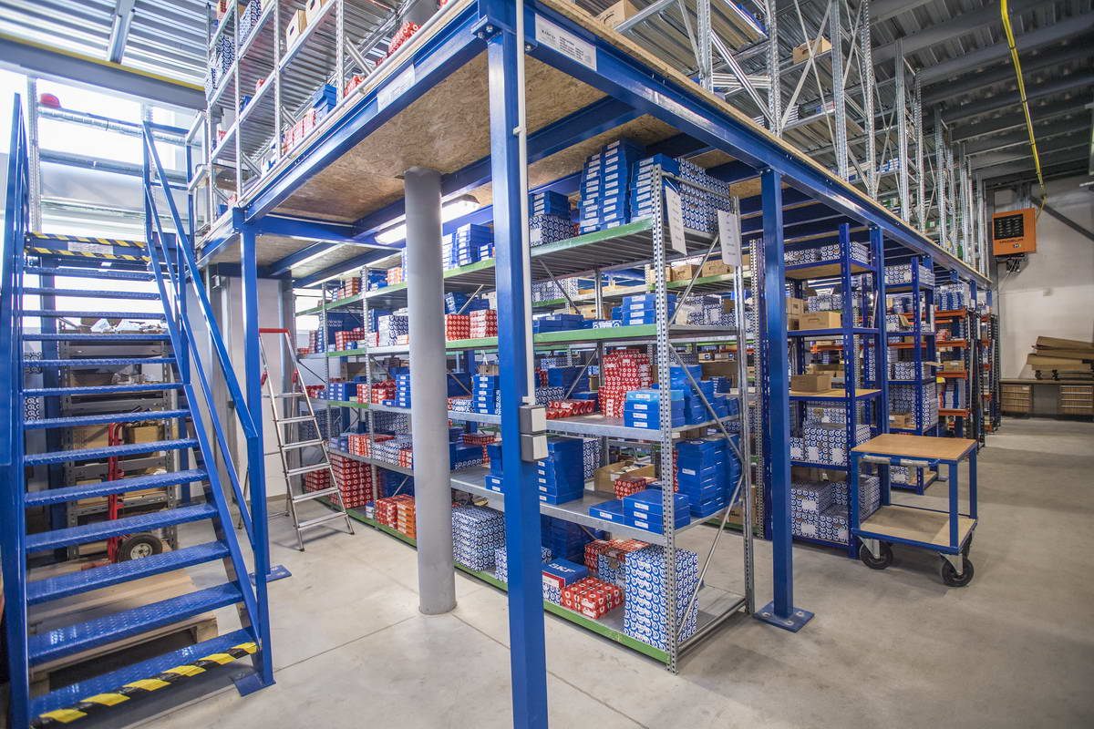 UNIKOL â€” Warehouse spaces